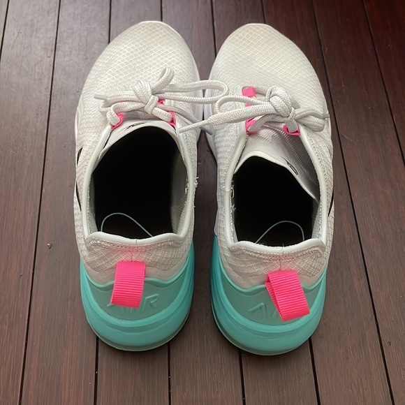 Nike Air Max Motion 2 - Picture 4 of 7